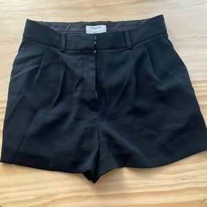 Aritzia babaton pleated shorts